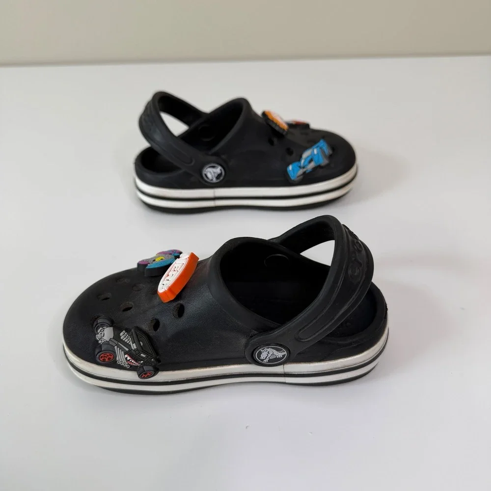 CROCS good preowned